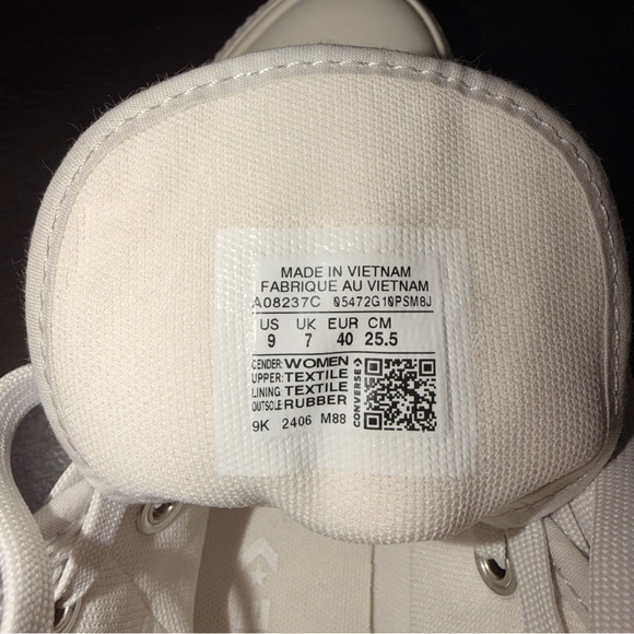 Converse Chuck Taylor Women's High-Top Sneakers In White and Gold Size 9 - Picture 6 of 7